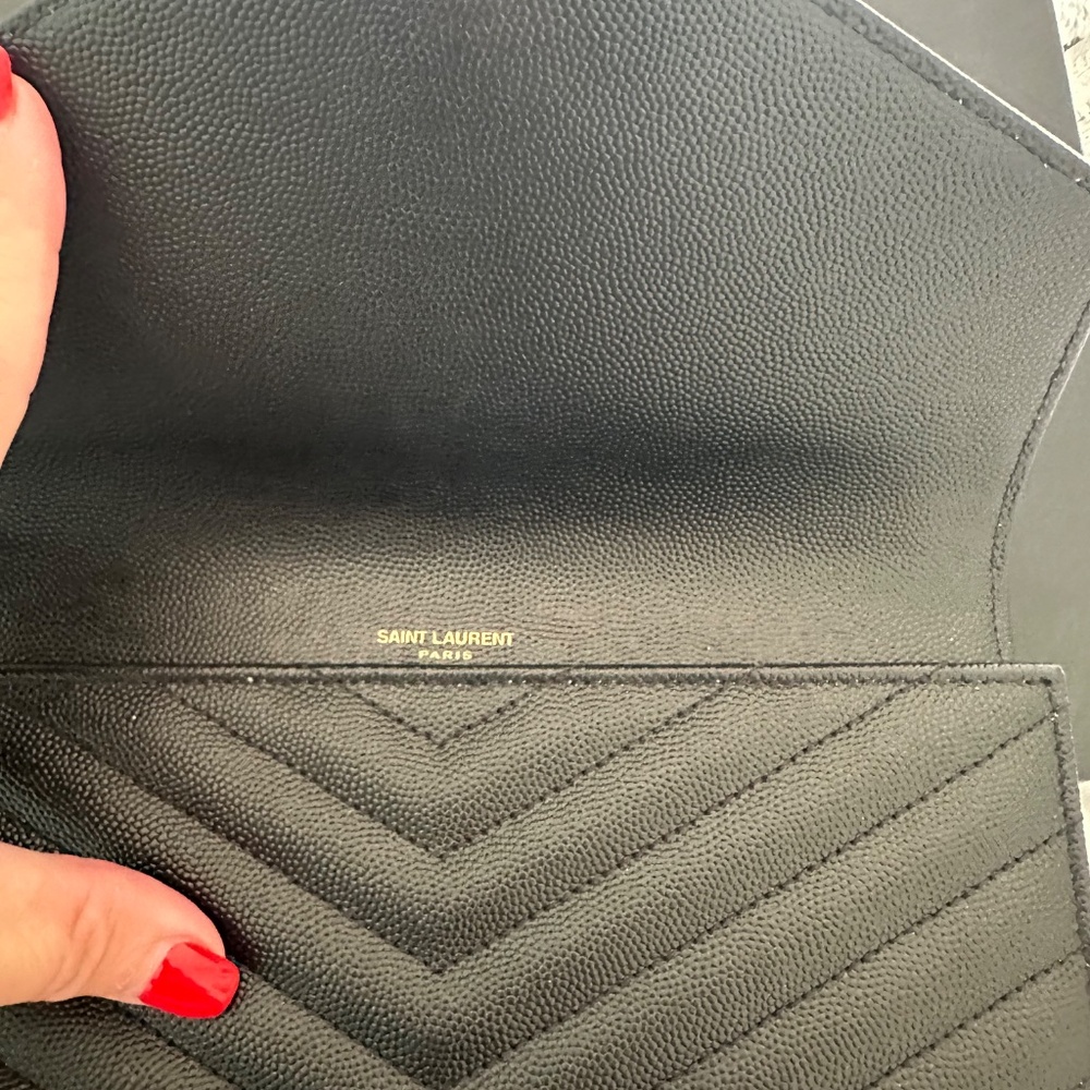 Ysl clutch - Picture 2 of 2